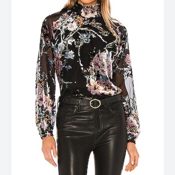 Yumi Kim Tops - Yumi Kim Lexington Avenue Floral Top Size XS
